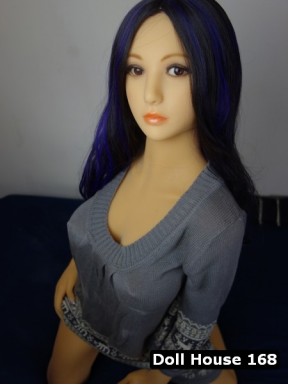 The “hip” woman – Human size doll - Kaede – 5ft 2 (161cm)