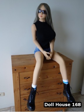 The shameless woman - Doll House 168 - Rin – 5ft 2 (158cm)
